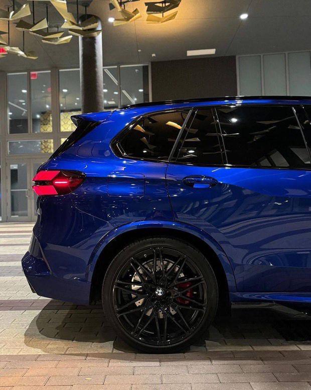 BMW X5M Competition - Détail arrière